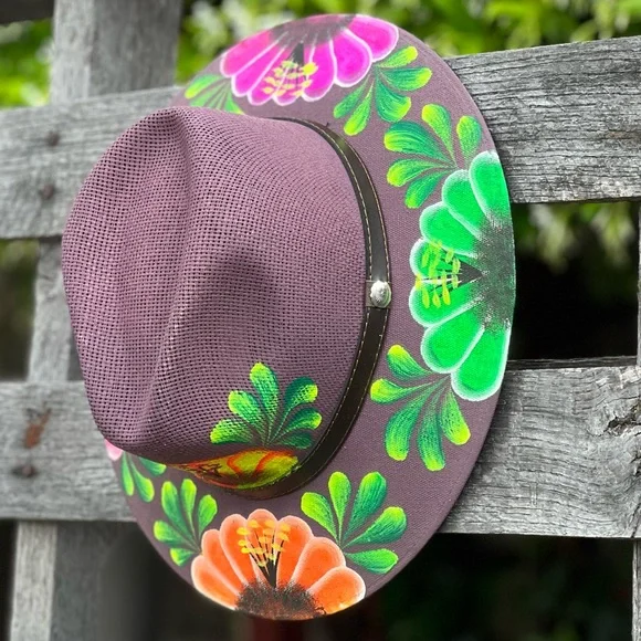 🆕 Hand-Painted Artisan Panama Hat Made in Mexico – Floral Design - Picture 3 of 6